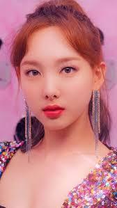 Use them as wallpapers for your mobile or desktop screens. Nayeon Twice Fake And True 4k Hd Mobile Smartphone And Pc Desktop Laptop Wallpaper 3840x2160 1920x1080 2160x384 Nayeon Twice Integrantes Grupo De Garotas