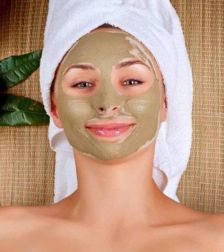 Multani Mitti Face Pack: Advantages, Recipes and Method of Applying