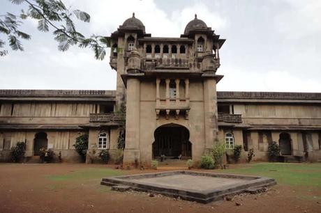 12 Top Hill Stations Near Ahmedabad For A Surreal Getaway in 2021!