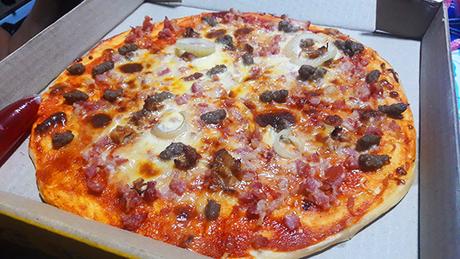 meaty supreme pizza