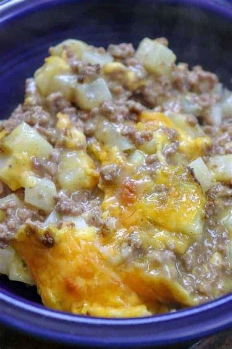 If you've got ground beef on hand, then a delicious meal is never out of reach. 5-Ingredient Ground Beef Casserole - Back To My Southern Roots