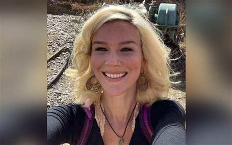 @jossstone) joss stone has shared the lovely news that's she pregnant with her first child. Joss Stone Terrified of Labor as She's Pregnant With First ...