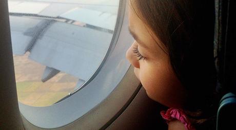 10 Essential Survival Tips for Flying with Kids
