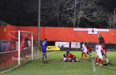 Welling United 4 Ebbsfleet United 3