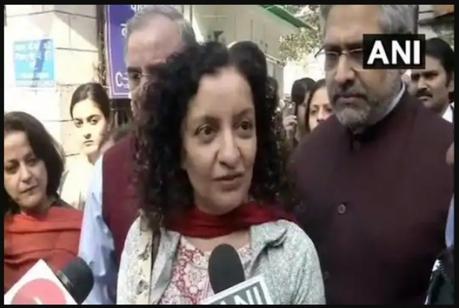 'Verdict Will Empower More Women to Speak Up': Priya Ramani Cleared in Defamation Case by MJ Akbar
