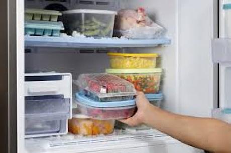 how-to-defrost-a-fridge-freezer-simple-steps