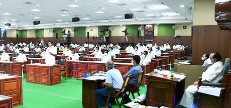 Philology ! ..  good propaganda !  .. .. 'வெற்றி நடைபோடும் தமிழகமே’