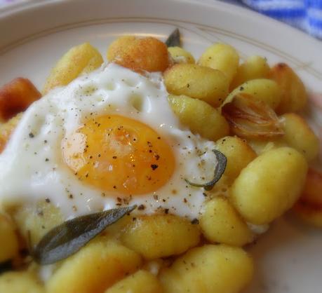 Pan Fried Potato Gnocchi & Egg