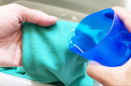 how to remove glue from fabric
