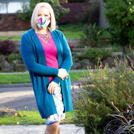 Top 3 Tips to Consider When Adding Accessories to Colourful Outfits