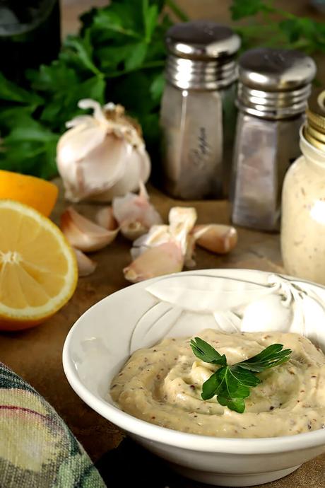 How to Make Homemade Roasted Garlic Aioli