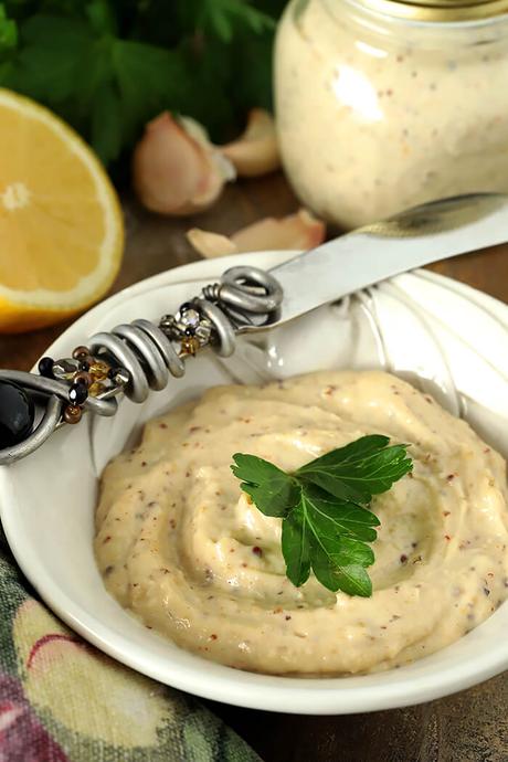 How to Make Homemade Roasted Garlic Aioli