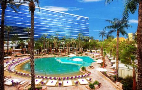 10 Breathtaking Beaches In Las Vegas For All Beach Bums