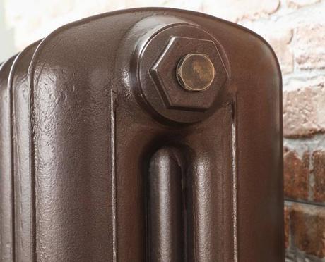Milano Tamara cast iron radiator close-up