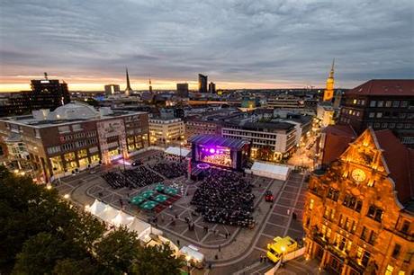 By subscribing i agree that bvb (borussia dortmund gmbh & co. Open-Air-Event: Cityring Konzerte auf dem Friedensplatz ...