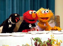 Zoe and elmo play zoe says. Elmo On Twitter Today Elmo And Zoe Imagined They Were Having A Fancy Dinner Party For Lunch Ha Ha Ha Elmo Loves To Play Dress Up