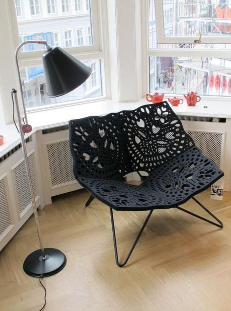 A HAY-VEN OF GREAT DESIGN A HAY-VEN OF GREAT DESIGN