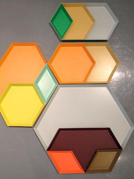 A HAY-VEN OF GREAT DESIGN A HAY-VEN OF GREAT DESIGN