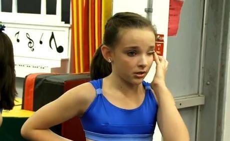 Dance Moms: It Smells Like Jerky And Peroxide At The ALDC. Guess Who’s Back From Ohio? It’s Death Drop Diva Time When Jill Blows Back Into Town.