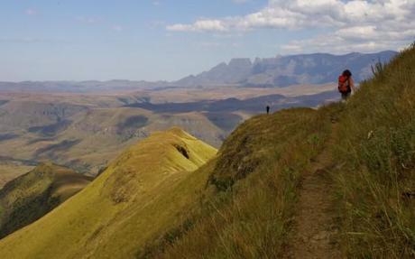 drakensberg mountains trail