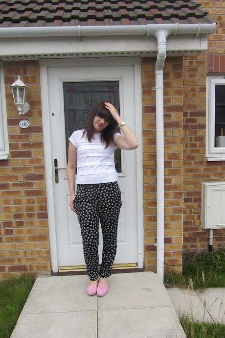 OOTD||  Primark heart print trousers