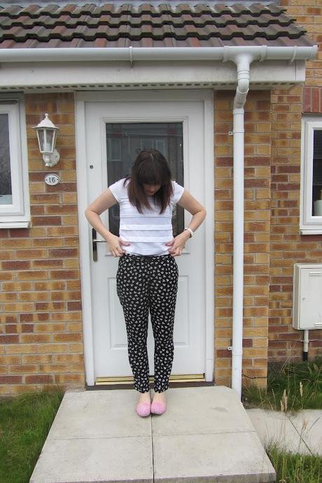 OOTD||  Primark heart print trousers