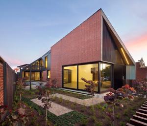 Harold Street residence by Jackson Clements Burrows architects