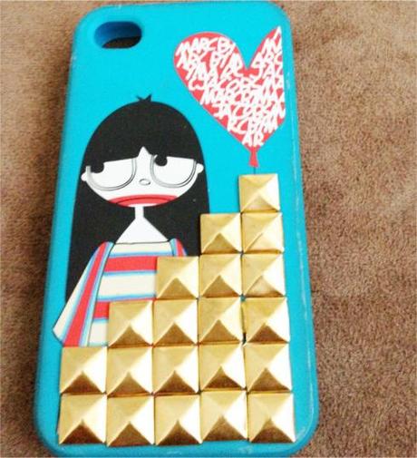 DIY: Studded iPhone Case (Marc Jacobs)