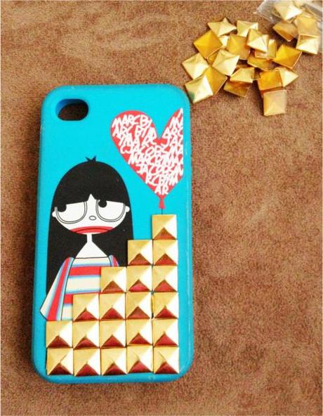 DIY: Studded iPhone Case (Marc Jacobs)