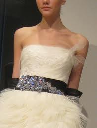 Bird Cage Veils Are Soo Last Season-Get This Seasons Bridal Fashion Trends