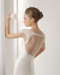 Bird Cage Veils Are Soo Last Season-Get This Seasons Bridal Fashion Trends