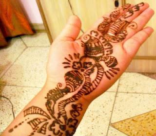 Easy Mehndi Designs