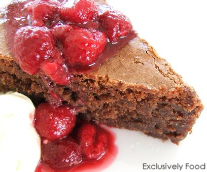 Sunday Sweeties Linky #11 – Flourless Chocolate Cake