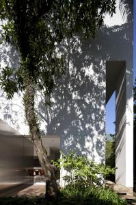 Terra Nova House by Isay Weinfeld