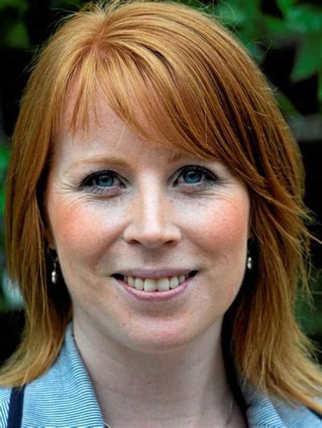 She is also known for having served as minister for enterprise as well as a member of the riksdag representing jonkoping county. Ola om Bostadspolitik, Kungsbacka och annat: Annie Lööf ...