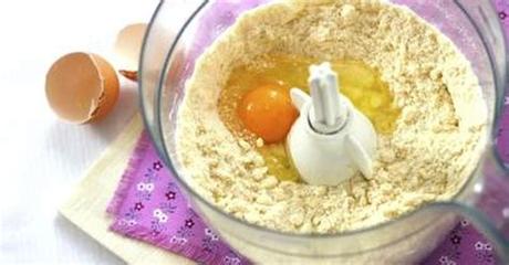 Many want to avoid eggs for a lot of reasons: What Can You Substitute for Oil While Baking a Cake ...