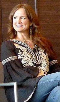Anne marie ree drummond (née smith, born january 6, 1969) is an american blogger, author, food writer, photographer and television personality who lives on a working ranch outside of pawhuska, oklahoma. Ree Drummond - Wikipedia