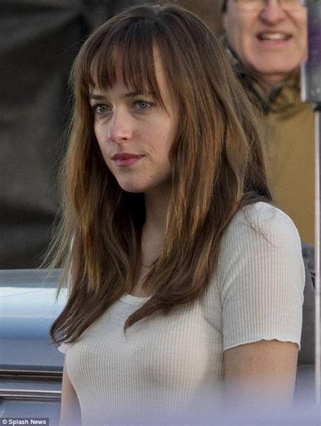 Dakota johnson may come from a showbiz family, but that doesn't mean she turns to them for career advice. Dakota Johnson without makeup