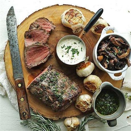 Its looks so delicious that it will be on my christmas menu in a few weeks. Garlic and Herb Beef Tenderloin Roast Recipe - Chef Billy ...