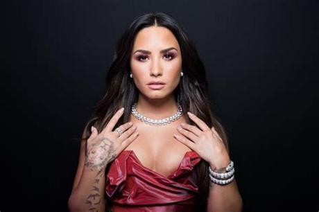 Деми ловато | demi lovato. Demi Lovato @ddlovato dresses as sexy cop for Halloween ...