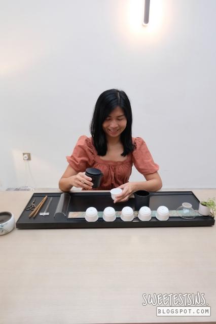 Singapore Blogger Singapore Vlogger Patricia Tee at Royal Eternity Teahouse