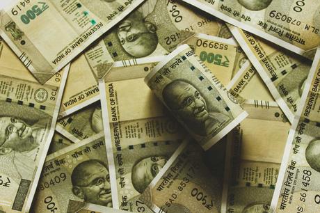USD/INR Weakens to 72.50 Amid High Inflation in March
