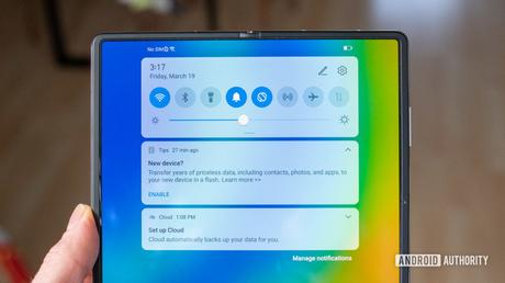Huawei Mate X2 hands-on: Now this is it