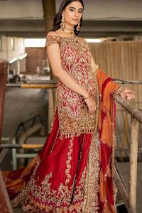 Maroon Blouse n High Rise Lehenga – Appliqued Dupatta