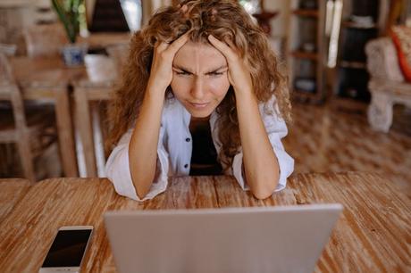 Tips to handle the pressures of college homework