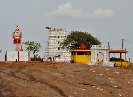 20 Famous Temples In Hyderabad To Visit On Your Trip In 2021