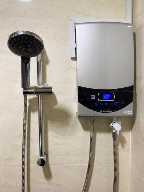 Review: Ariston ST33 Luxury Instant Water Heater