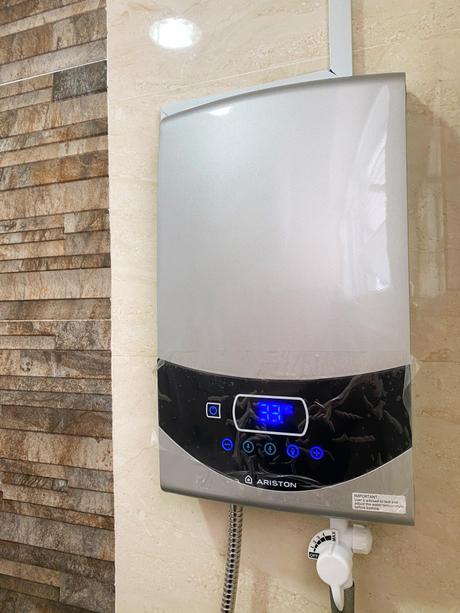 Review: Ariston ST33 Luxury Instant Water Heater