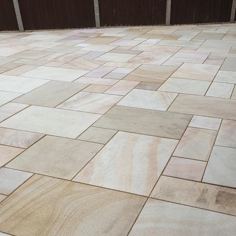 Why is Sandstone Paving So Popular?