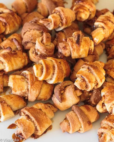 Rugelach. Cinnamon, honey and walnuts wrapped in flaky ...